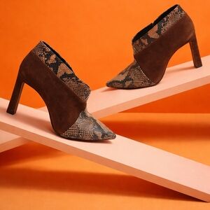 VINCE CAMUTO Women's Sempren Ankle Boot Brown and Black Size 8.5 New